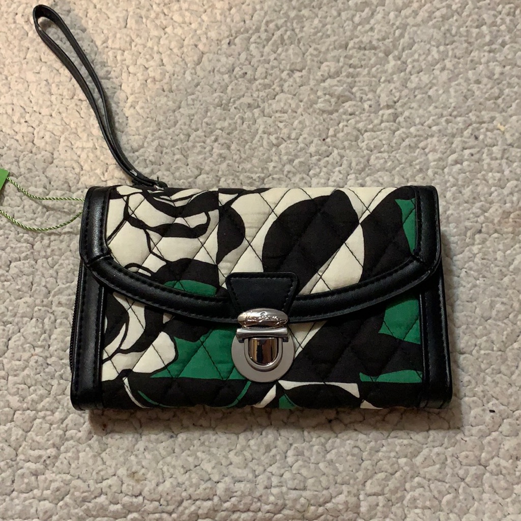 Brand New Vera Bradley  Ultimate Wristlet